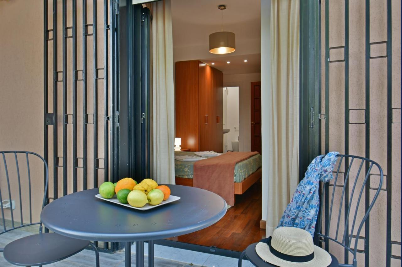 Amaranda B&B Catania Bagian luar foto